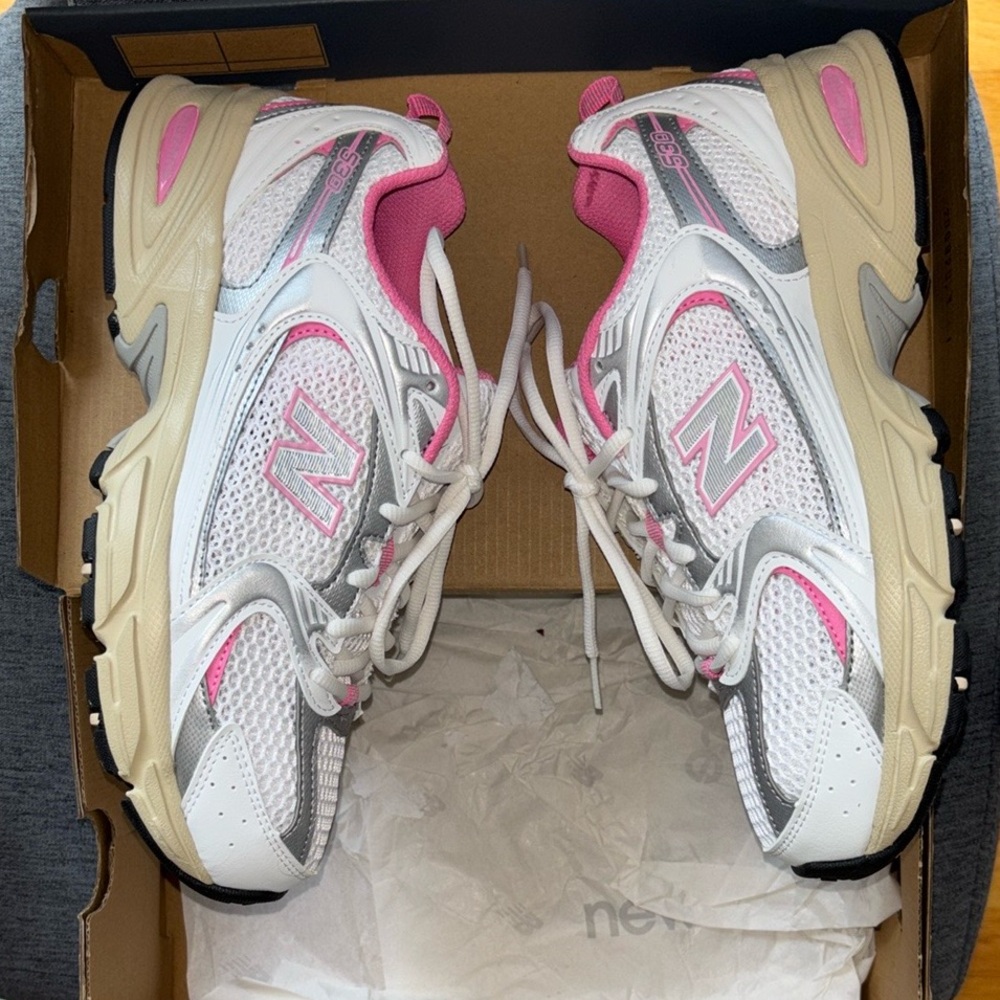 New Balance 530 White and Pink Sneakers
